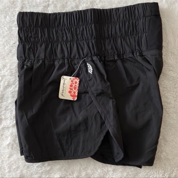 (NWT) FP Movement Women's The Way Home Shorts in Black, Small - Picture 4 of 11